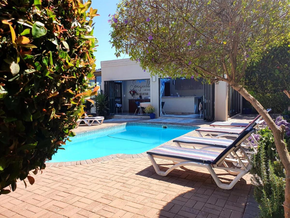 Seagulls Guest House Langebaan Esterno foto